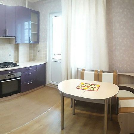 Apartment Tverichanka On Khromova 25 Екстер'єр фото